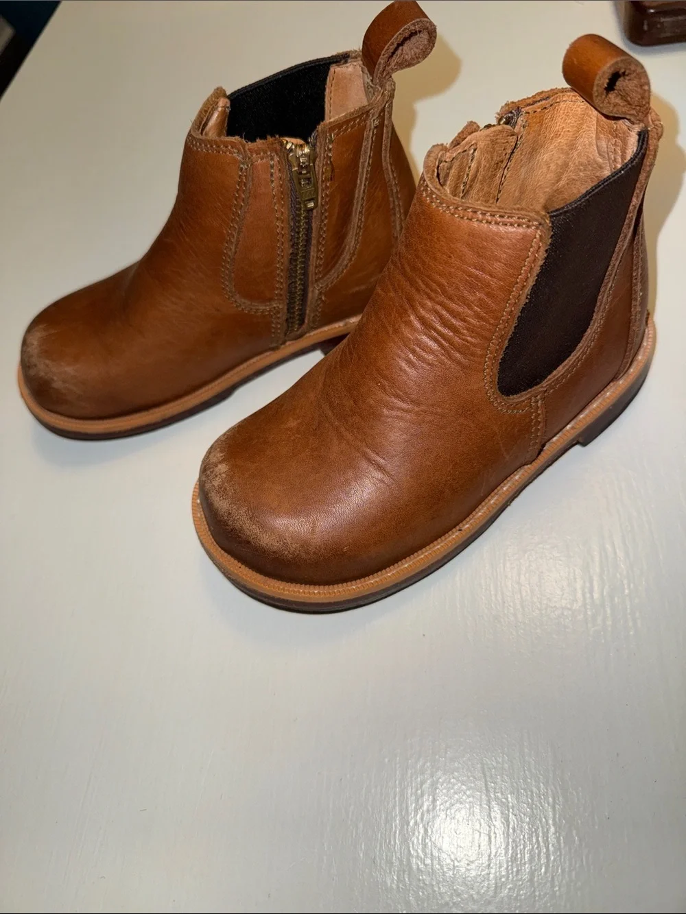 Mikoleon Kids Brown Leather Unisex Chelsea Boots size EU 25 or US size 9